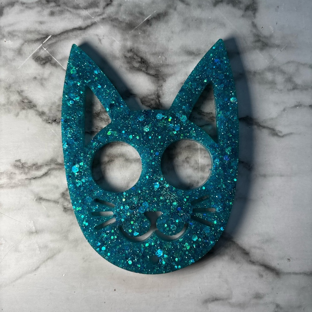 Cat keychain self defense Peacock -NEW